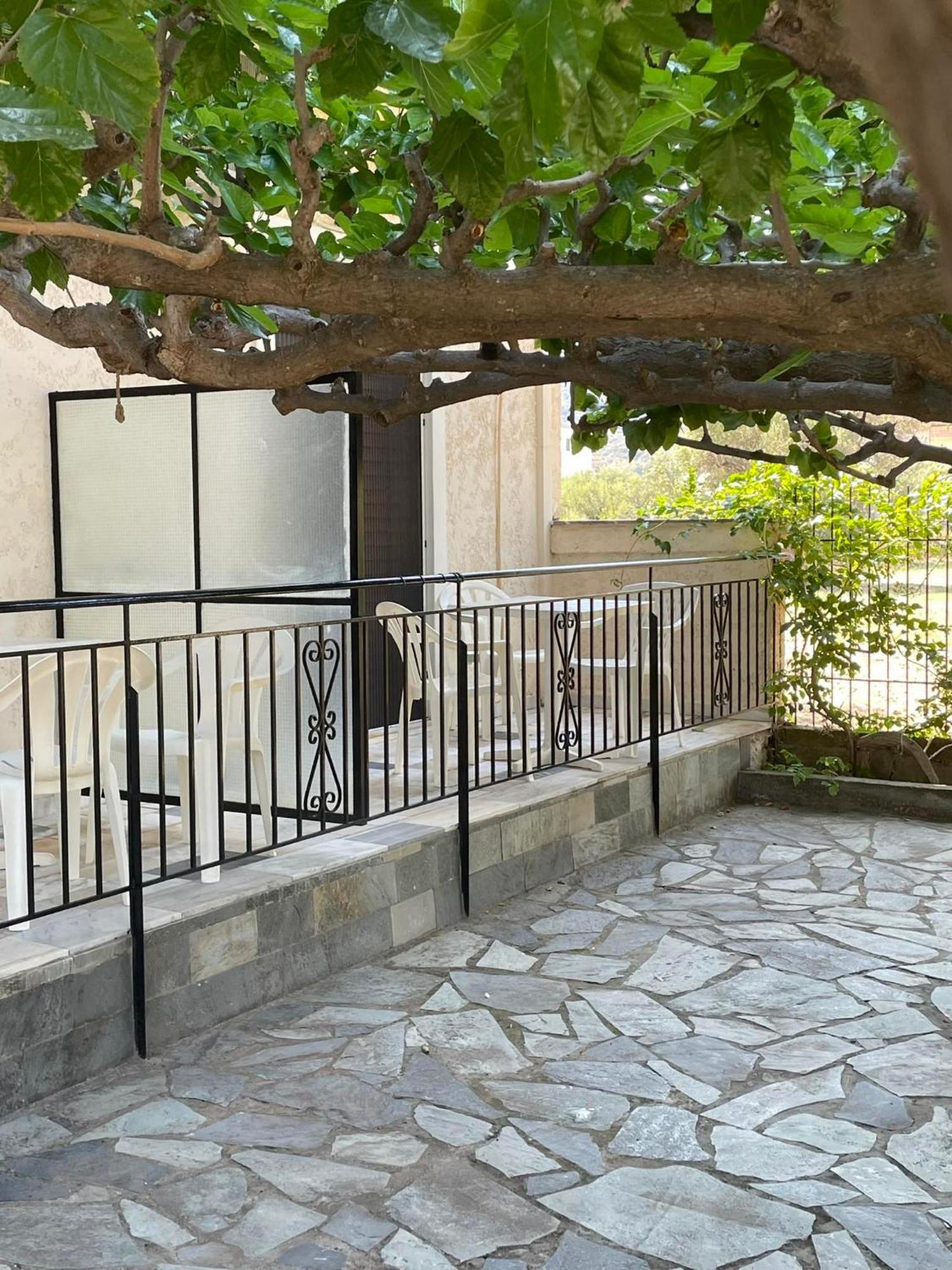Yfantis Sakis Apartment'S Erateini Exterior photo